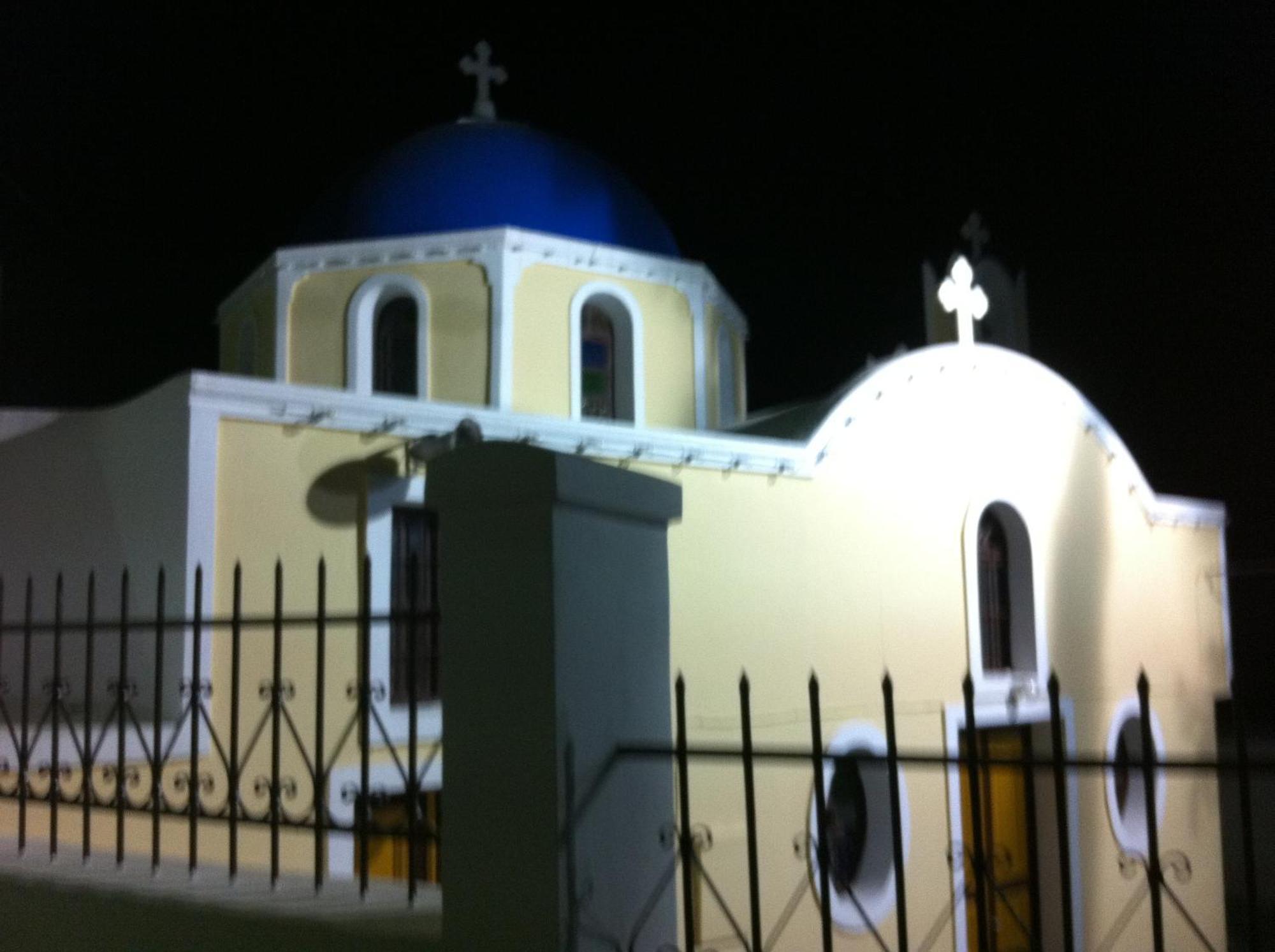 Nectarios Villa - Studios & Suites Adults Only Fira  Bagian luar foto