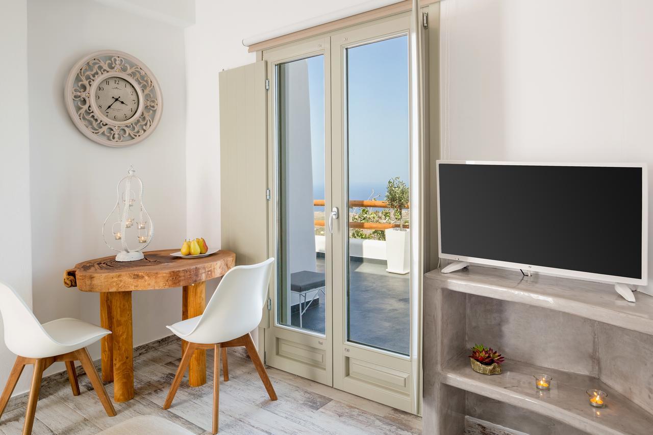 Nectarios Villa - Studios & Suites Adults Only Fira  Bagian luar foto