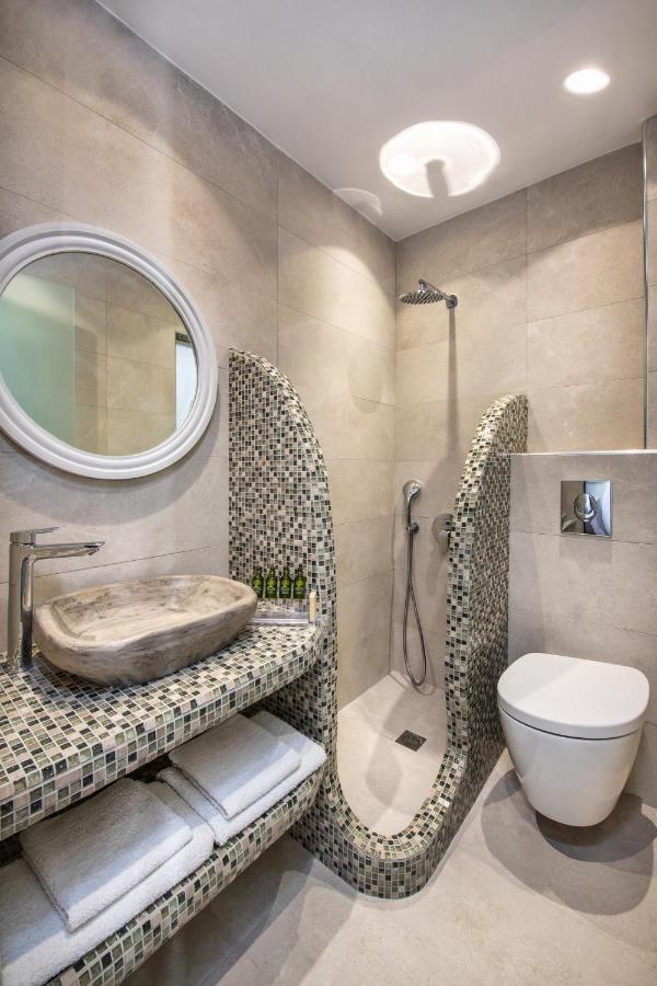 Nectarios Villa - Studios & Suites Adults Only Fira  Bagian luar foto